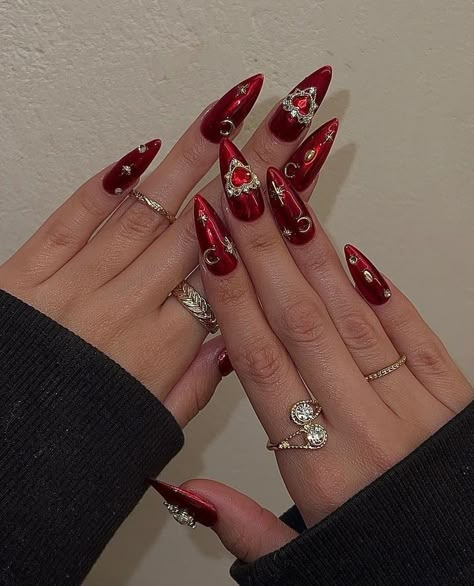 Red Chrome Nails Designs, Red Summer Nails, Red Chrome Nails, Quince Nails, Red Chrome, Golden Nails, Vibrant Nails, Nails Only, Soft Nails