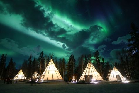 See the Northern Lights in Aurora Village, Yellowknife CANADA Aurora Village Ivalo, Aurora Village, Northern Lights Canada, Yellowknife Canada, Kakslauttanen Arctic Resort, Northern Lights Viewing, Aurora Lights, Aurora Sky, Northern Canada