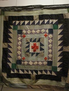 Medallion Quilts Ideas, Quilt Traditional, Welsh Quilts, Medallion Quilts, Medallion Quilt, Amish Quilts, Wool Quilts, Scrap Quilt, Man Quilt