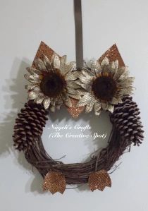 Christmas Owls Decorations, Pinecone Crafts Christmas, Owl Wreath, Mesh Ribbon Wreaths, Fall Owl, Rough Time, Fall Decor Wreaths, Owl Wreaths, Holiday Wreaths Diy