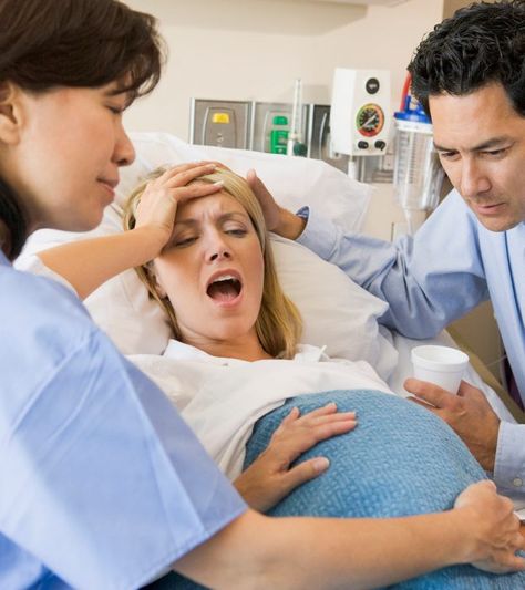 Giving Birth Photos Crowning, Giving Birth Photos, Baby Bump Progression, Attitude Status Girls, Birth Photos, Girls Dresses Sewing, Mom Junction, Relieve Back Pain, Birth Photography