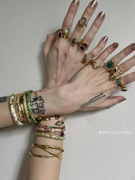 Wearing Lots Of Jewelry, Mixed Tone Jewelry, Brunette With Gold Jewelry, Dope Jewelry Accessories, Rings And Bracelets, Dope Jewelry, New Rock, Funky Jewelry, Stacked Jewelry