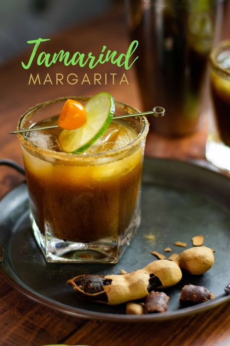 Diwali Drinks Ideas, Tamarind Drink Recipe, Tamarind Dessert, Tamarind Cocktail, Cocktails Presentation, Indian Cocktails, Tamarind Margarita, Tamarind Drink, Cold Coffee Drinks Recipes