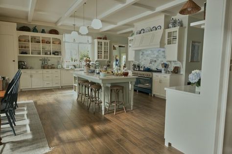 kitchen Summer I Turned Pretty Kitchen, Pretty Beach House, Beach House Layout, Summer Beach House, Beach House Bedroom, Wilmington North Carolina, Beach House Kitchens, Dream Beach Houses, The Summer I Turned Pretty