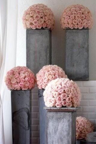 Photo Topiary Decor, Table Rose, Wedding Parties Colors, Deco Rose, Gray Weddings, Deco Floral, Colorful Party, Arte Floral, Trendy Wedding