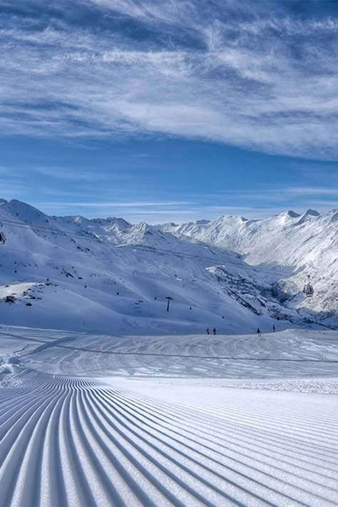 Austria Ski Resort, Skiing In Austria, Austria Snow, Austria Skiing, Light Meaning, Ski Austria, Skiing Photography, Snow View, Mountains Skiing