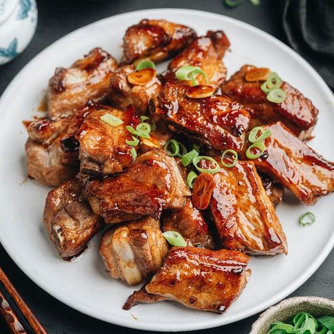 Sweet and Sour Ribs (糖醋小排) Crockpot Sweet And Sour Pork, Sweet And Sour Pork Ribs, Sweet And Sour Ribs, Chinese Soup Recipes, One Pot Vegetarian, Chinese Stir Fry, Sweet And Sour Sauces, Asian Pork, Pork Rib Recipes