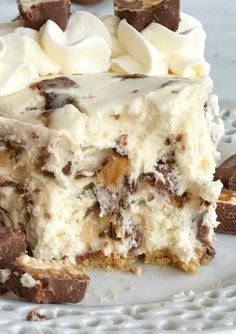 No Bake Snickers Cheesecake, Pie No Bake, Cheesecake Cream, Desserts Cheesecake, Baking Recipes Pie, Snickers Cheesecake, Dessert Oreo, Cheesecake Dessert, Cheesecake Pie