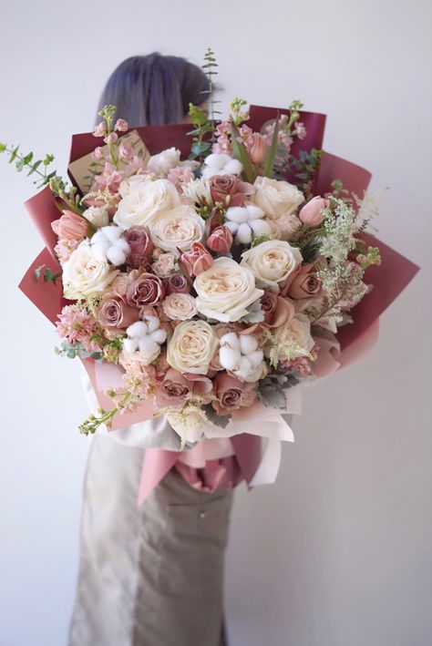 Big Flower Bouquet Gift, Custom Flower Bouquet, Big Flower Bouquet, Luxury Flower Arrangement, Flower Boquet, Birthday Flowers Bouquet, Luxury Flower Bouquets, Boquette Flowers, Flower Gift Ideas