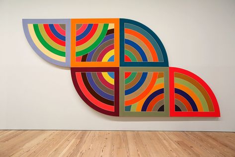 Frank Stella Art, Arte Madi, Post Painterly Abstraction, Flag Painting, Frank Stella, Cardboard Sculpture, Whitney Museum, 로고 디자인, Art Movement