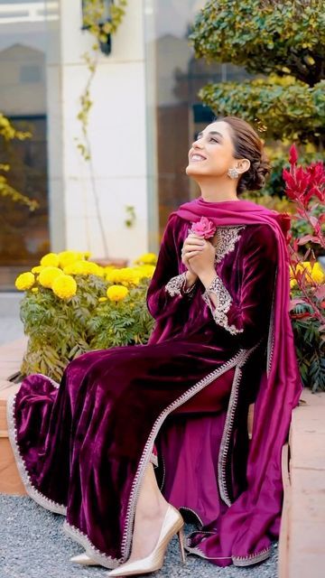 Velvet Suits Women Indian, Punjabi Lehenga, Pakistani Velvet Suits, Velvet Pakistani Dress, Charlotte Wwe, Velvet Outfits, Velvet Dresses Outfit, Velvet Suit Design, Hdfc Bank