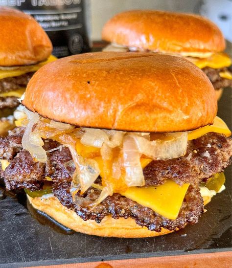 2.7K views · 266 reactions | Wagyu Beef Smash Burgers are pure gold | Wagyu Beef Smash Burgers are pure gold | By Grillnation | Facebook Wagyu Beef Burger, Smash Burger Recipe, Wagyu Burger, Smash Burgers, Beef Tallow, Wagyu Beef, Weekend Meals, Smash Burger, Burger Recipe