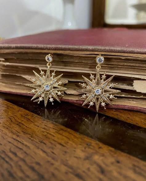 This Stud Earrings item by zarataylor has 56 favorites from Etsy shoppers. Ships from United Kingdom. Listed on Jan 3, 2024 Celestial Jewelry Gold, Star Jewellery, Starburst Earrings, Star Burst, Crystal Stars, Star Jewelry, Fantasy Jewelry, Pretty Jewellery, Jewelry Plate