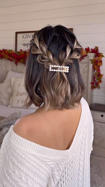 Prom Hairstyles For Short Hair, Hairdos For Short Hair, Short Hair Tutorial, Peinados Fáciles Para Cabello Corto, Hair Stylies, Work Hairstyles, Short Wedding Hair, Penteado Cabelo Curto, Holiday Hairstyles