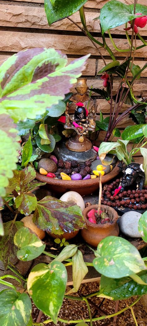 Shiv Mandir Snapchat Story, Shivling Images Wallpaper, Ram Ji Anime, New Home Manifestation, Shivling Images, Varanasi Photography Beautiful, Miniature Garden Diy, Varanasi Photography, Jagannatha Beautiful Images