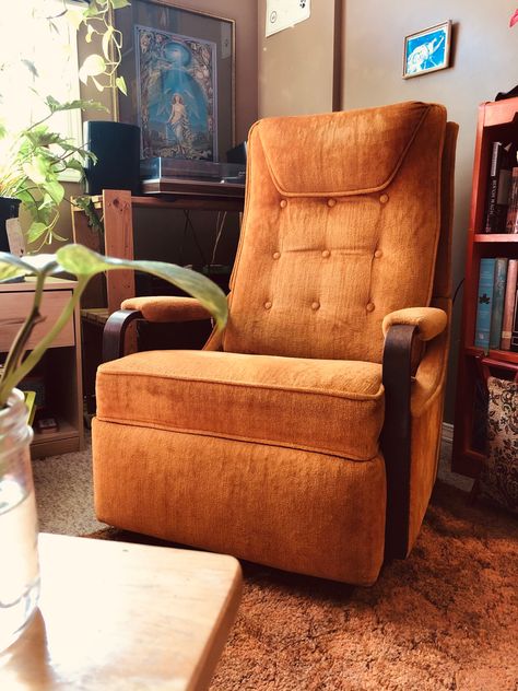 Vintage Recliner Chair, Matilda Props, Vintage Recliner, Finishes Board, Mcm Chair, Theatre Inspiration, Retro House, Nostalgic Vibes, Vis Dev