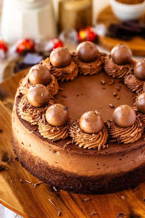 Chocolate Cheesecake Chocolate Truffle Cheesecake, Pies And Tacos, Yummy Chocolate Desserts, Tacos Recipes, Fudge Ice Cream, Chocolate Cheesecake Recipes, Cheesecake Pie, Chocolate Whipped Cream, Chocolate Crust