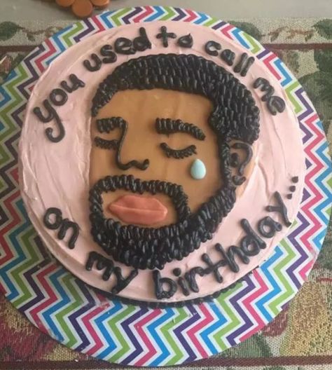 Drake Birthday Cake, Drake Cake, Cake Meme, Drake's Birthday, Bad Cakes, Cake Funny, Bling Cakes, Surprise Cake, Cool Cake Designs