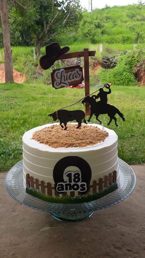 Bolo Country, Western Birthday Cakes, Cowboy Birthday Cakes, Barn Cake, Horse Birthday Cake, Cowboy Cakes, Western Birthday, Cowboy Decorations, Horse Birthday