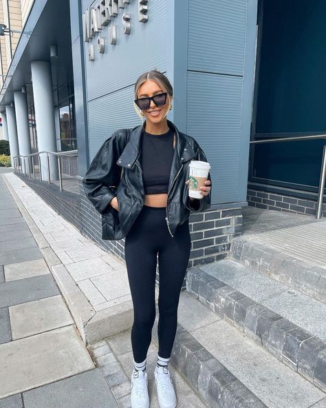 Alexx Coll, Dallas Outfit, Breakfast Outfit, Outfits Leggins, Collage Outfits, Winter Activewear, Instagram Breakfast, Your Shopping List, Causual Outfits