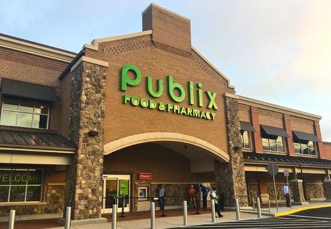 General idea of budget for publix wedding cake. Article from 2018, may be slightly out of date. Publix Wedding Cake, Publix Cakes, Publix Bakery, Cannoli Filling, Types Of Wedding Cakes, Wedding Cake Prices, Plain Cake, Rolling Fondant, Wedding Cake Flavors