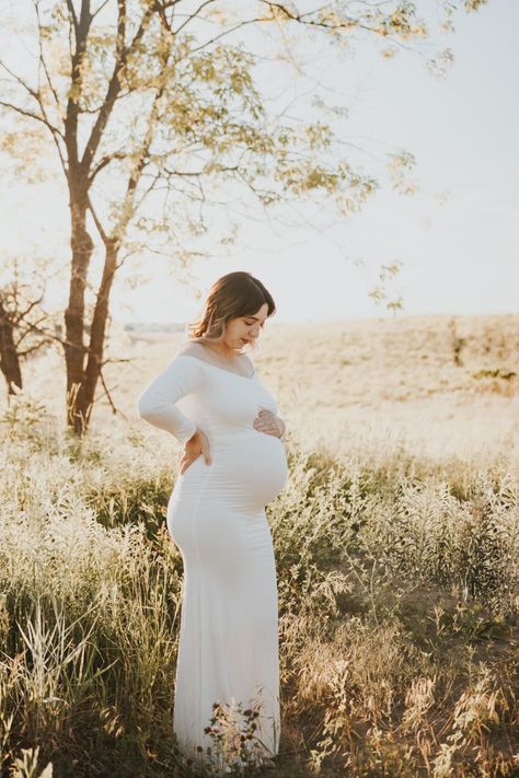 Photography long grass white dress maternity boho dreamy summer Maternity Photography Dress, Fitted Maternity Gown, 7 Months Pregnant, Fitted Gowns, Maternity Dresses For Photoshoot, Summer Pregnancy, Maternity Gowns, Pregnant Belly, Pregnancy Shoot