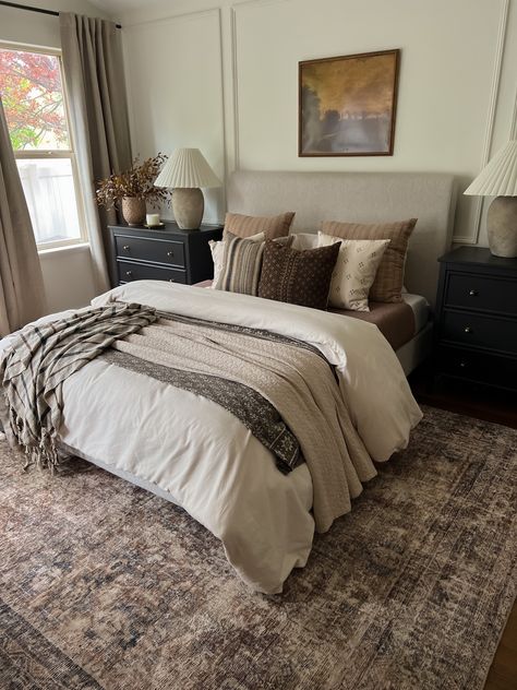 Amber Lewis Bedroom Design, Darker Bedding Ideas, Modern Traditional Primary Bedroom, Moody Spring Bedroom, Bedroom Inspirations Gray Walls, Bedding Color Scheme Ideas, Brown Moody Bedroom, Light Moody Bedroom, Moody Organic Modern Bedroom