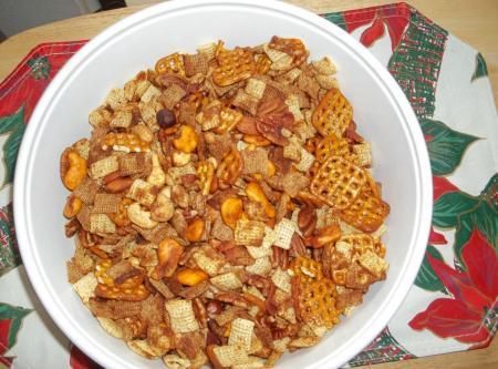 TEXAS TRASH MIX THE BATES WAY Recipe Trash Mix Recipe, Texas Trash, Summertime Recipes, Chex Mix Recipes, Recipes Appetizers And Snacks, Chex Mix, Appetizer Dips, Roasting Pan, Pretzels