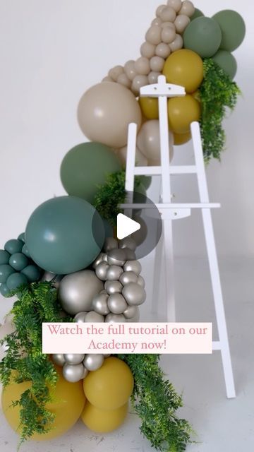 Easel With Balloon Garland, Balloons Around Easel, Balloon Easel Display, Easel Garland, Welcome Sign Balloon Garland, Easel Balloon Garland, Easel With Balloons, Champagne Balloon Decor, Balloon Stand Ideas