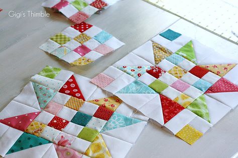 I L♥VE scrappy quilts!   I love the idea of making something beautiful and original out of seemingly nothing.  I love the idea of makin... Free Star Quilt Patterns, Hello Sewing, Scrap Quilt, Star Quilt Blocks, Burlap Crafts, Star Blocks, Star Quilt Patterns, Quilt Block Tutorial, Scrappy Quilt