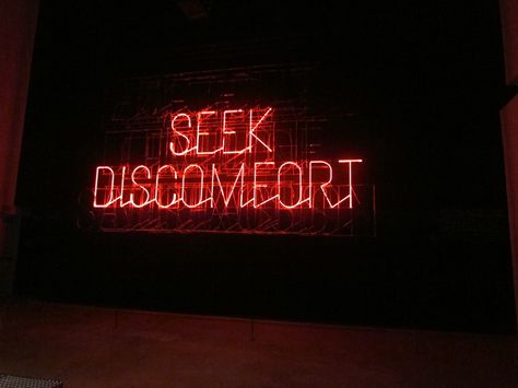 "Seek Discomfort" from Stefan Sagmeister's Happy Show Seek Discomfort Wallpaper, Seek Discomfort Tattoo, Branding Deck, Yes Theory, Seek Discomfort, Inspiring Wallpaper, Stefan Sagmeister, Happy Show, Aesthetic Quote