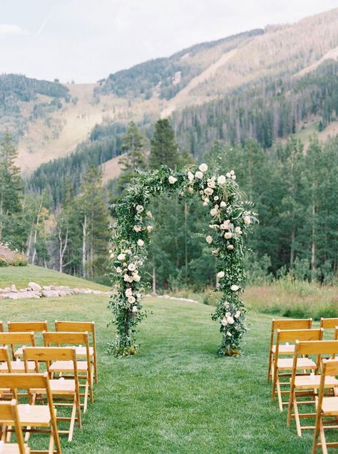 Beanos Cabin, Simple Wedding Alter, Wedding Themes Ideas, Backyard Wedding Ceremony, Montana Elopement, Mountain Vibes, Themes Ideas, Cabin Wedding, Flower Arch