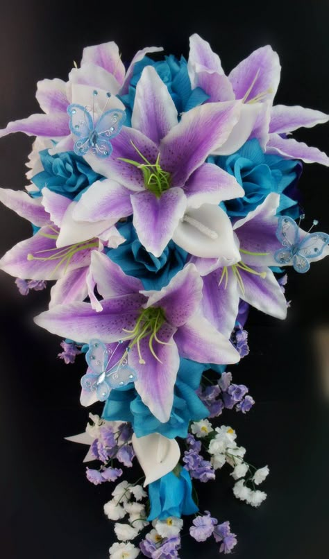 Fantasy Wedding Jewelry, Plum And Turquoise Wedding Ideas, Light Purple And Light Blue Wedding, Batman Wedding, Bridal Party Bouquets, Purple Bridal Bouquet, Wedding Flower Packages, Camo Wedding, Bridal Bouquet Flowers