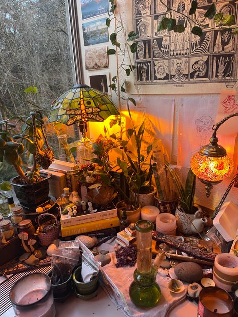 Altar Aesthetic, Maximalism Aesthetic, Clutter Core, Nyc Studio Apartments, Witch Shop, Nyc Studio, Office Inspo, Summer Mood, Garden Gate