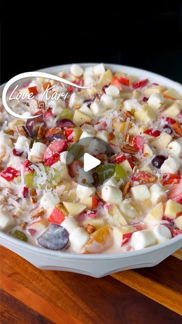 Mild Salsa Recipe, Mexican Fruit Salad, Fruit Salad With Cream, Fruit Cocktail Salad, Can Peaches, Creamy Fruit Salad, Mexican Fruit Salads, Recipes With Fruit Cocktail, Mexican Fruit