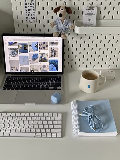 Navy Blue Study Aesthetic, Light Blue Grey Aesthetic, Blue Desk Aesthetic, Lesson Wallpaper, Blue Study Aesthetic, Blue Wonyoungism, Gray Study, Cute Stationary School Supplies, Blue Desk