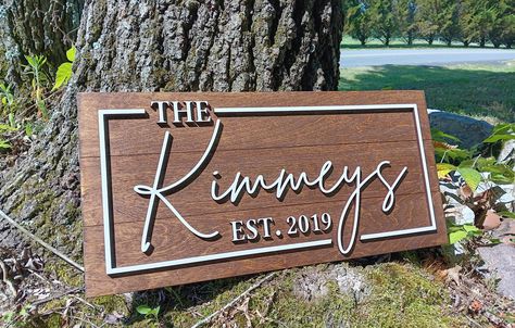 Name Wood Signs, Pallet Sign Ideas, Laser Products, Wood Work Ideas, 3d Lettering, Laser Cut Wood Crafts, Last Name Sign, Handmade Signs, Family Name Sign