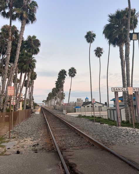 San Clemente Postcard. Swipe 👉🏼🌴🌅 Living just 30 minutes away, I am lucky to explore San Clemente. I love: •Spanish-style buildings 🤍 •Charming boutiques and restaurants •Beautiful beaches •Hidden gems like Casa Romantica (next on my list!) @casaromanticasc What is your favorite San Clemente spot?😊 #visitsanclemente #sanclemente #socallife #socal #beachcommunity #southerncalifornia #traveldestination #coastallifestyle I Am Lucky, Coastal Lifestyle, San Clemente, What Is Your Favorite, Life Plan, Spanish Style, Make It Through, My Happy Place, Hidden Gems