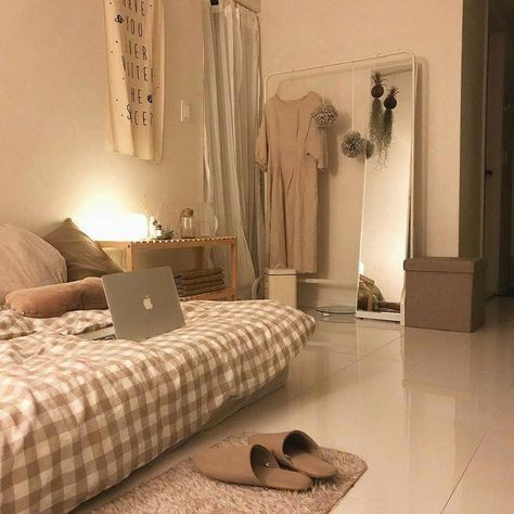 Minimalist Dorm, Education Activities, Dekorasi Kamar Tidur, Study Room Decor, Minimalist Room, Dreamy Room, Room Design Bedroom, Design Del Prodotto, Small Room Bedroom