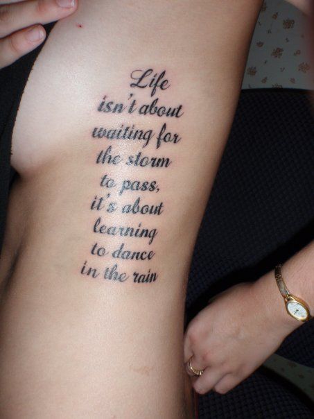 Continue A Nadar, Inspiring Quote Tattoos, Good Tattoo Quotes, Meaningful Tattoo Quotes, Remembrance Tattoos, Quote Tattoos, Mom Tattoo, Sympathy Quotes, Live My Life