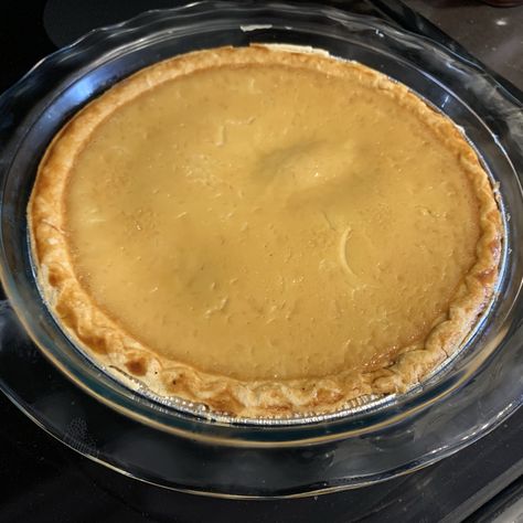 Quebecois Maple Cream Pie Maple Cream Pie Recipe, Maple Cream Pie, Impossible Coconut Pie, Maple Pie, Oatmeal Pie, Bean Pie, Maple Syrup Recipes, Coconut Custard Pie, Pie Flavors