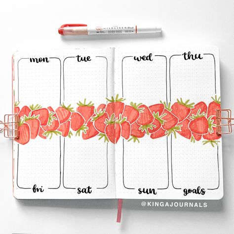 September Bullet Journal Weekly Spread, Bujo Fruit Theme, Bujo Strawberry Theme, Month Spread Bullet Journal, Bullet Journal Fruit Theme, Strawberry Mood Tracker, Fruit Bullet Journal, Strawberry Bujo, Strawberry Bullet Journal