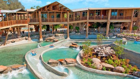 Treehaus Luxury Suites | The Resort at Schlitterbahn New Braunfels. How didn't I know about this?! Pricey but would be so cool for Jackson and the Comal is RIGHT there to float too! Schlitterbahn New Braunfels, Tree House Resort, Best Family Resorts, Travel Texas, New Braunfels Texas, Texas Places, Texas Vacations, Family Resorts, Texas Travel