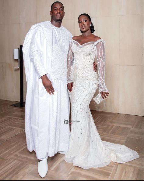 Senegalese Bride Dress, Ghana Lace Styles, Senegal Wedding Dresses, Nigerian Court Wedding Outfit, Senegalese Wedding Dresses, Gambian Wedding, Senegalese Wedding, African Bride Dress, Glam Wedding Dress