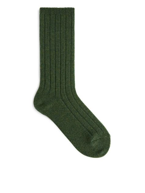 Touch Tone Telephone, Clothes For Shifting, Sixth Form Outfit, Thick Wool Socks, Socks Ideas, Autumn Is Coming, Outdoor Socks, Heated Socks, Green Socks