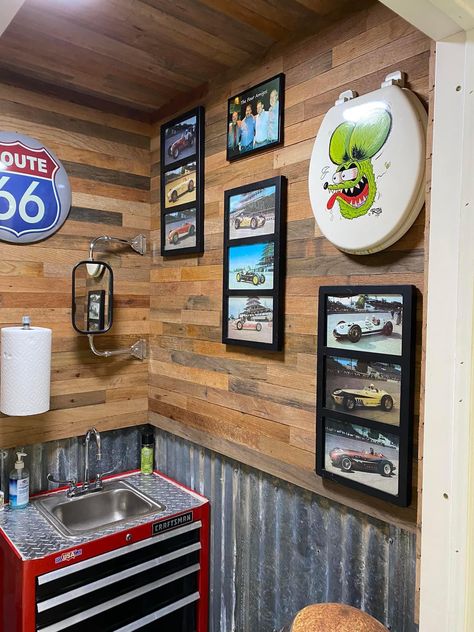 Car Theme Bathroom, Car Themed Bathroom, Man Cave Bathroom Ideas, Garage Bathroom Ideas, Shop Bathroom Ideas, Garage Theme, Sports Bathroom, Barn Bar, Boy Bathroom