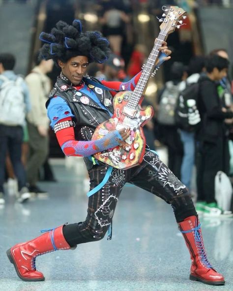 cosplayer is whoachriswhoa on tiktok Spiderpunk Costume, Spider Punk Costume, Spidersona Cosplay, Punk Halloween Costume, Poison Heart, Punk Costume, Hobie Brown, Spider Man Stuff, Spider People