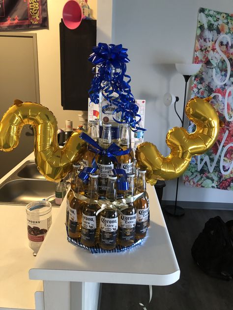 Beer Cake With Bottles, 23 Birthday Ideas For Him For Men, Beer Cake Ideas For Men, Diy Beer Cake, Tequila Birthday, Beer Bottle Cake, Boyfriends Birthday Ideas, Birthday Beer Cake, Beer Birthday Party