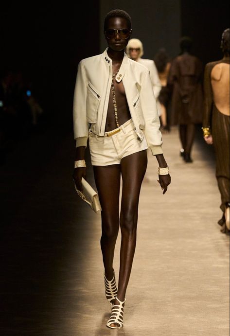 tom ford ss24 rtw Milan Fashion Week Runway, Willow Smith, Milano Fashion Week, Charli Xcx, Mini Shorts, Tall Women, Spring 2024, Milan Fashion Week, New York Fashion