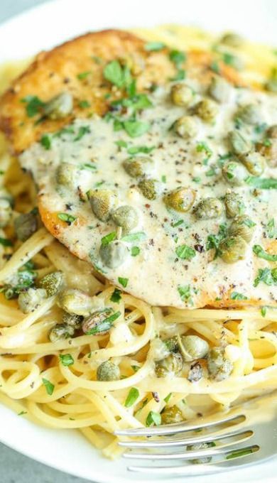 Chicken Piccata Easy, Easy Lemon Chicken, Lemon Chicken Piccata, Lemon Chicken Pasta, Chicken Piccata Recipe, Summer Recipes Dinner, Chicken Piccata, Chicken Main Dishes, Chicken Dishes Recipes